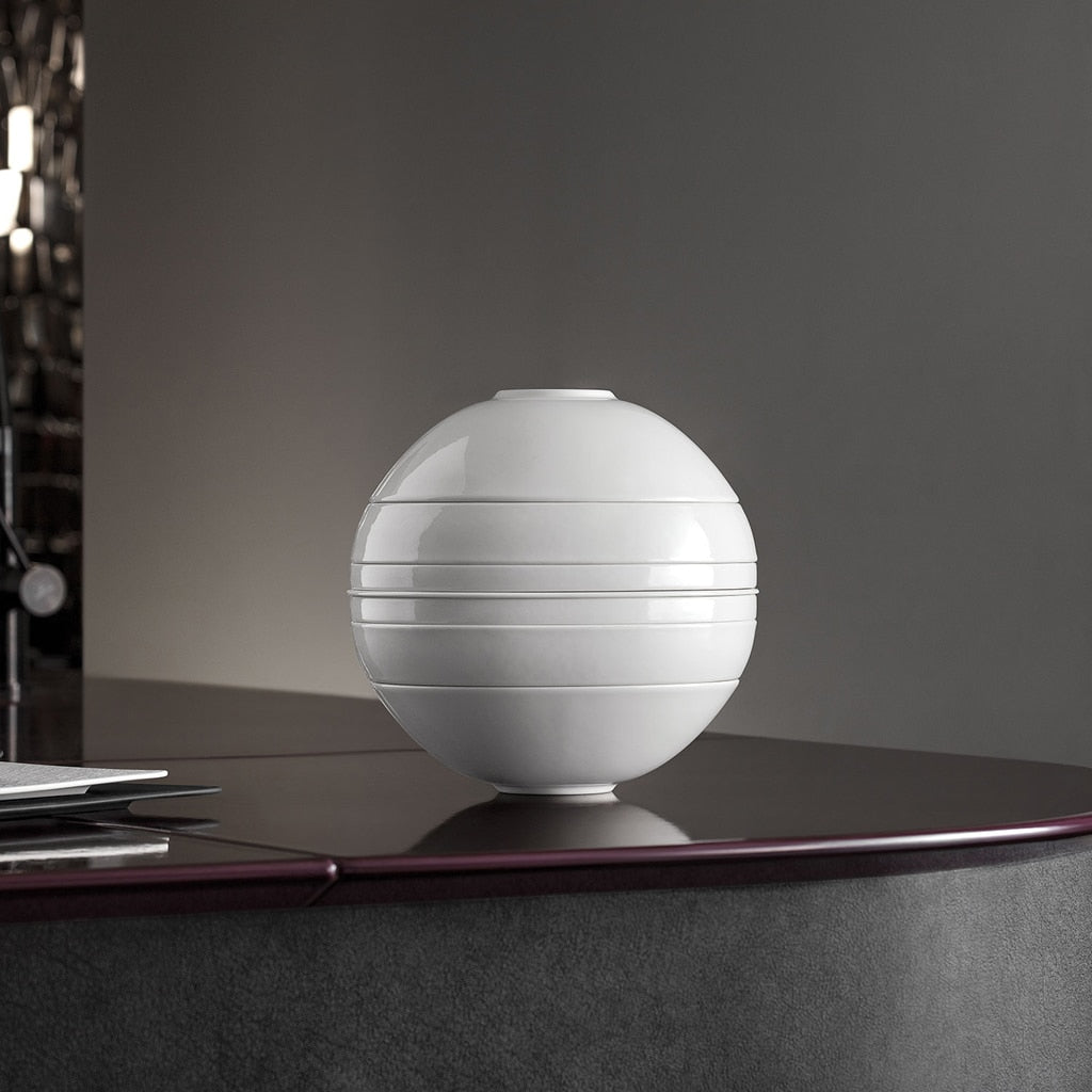 Iconic La Boule white