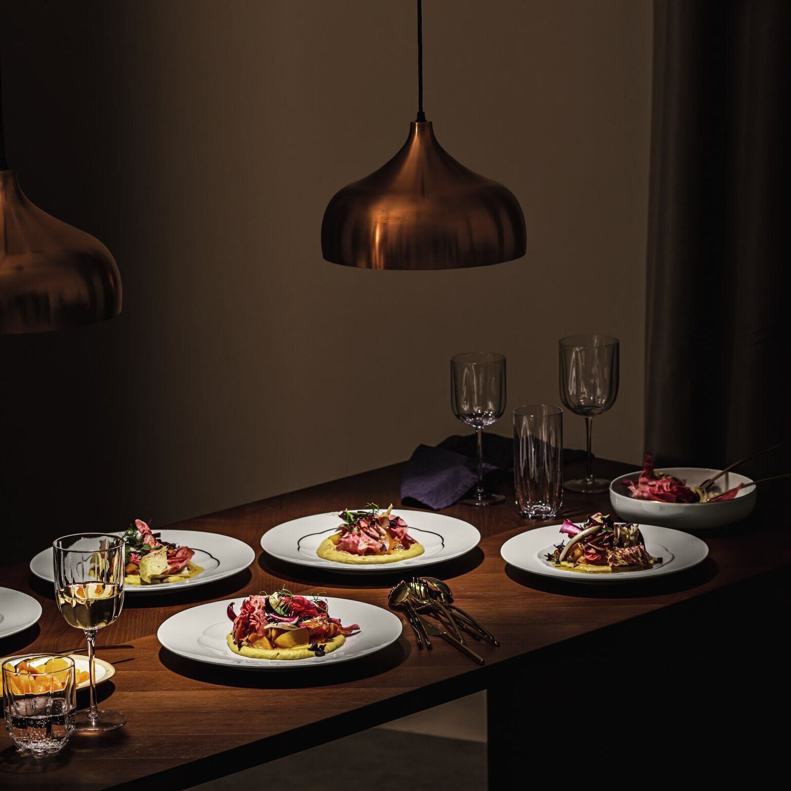 Rosenthal Sonetto Oro Plate 30 cm Flat lifestyle image