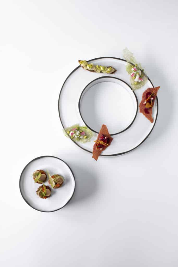 CARACTERE CENTERPIECE White