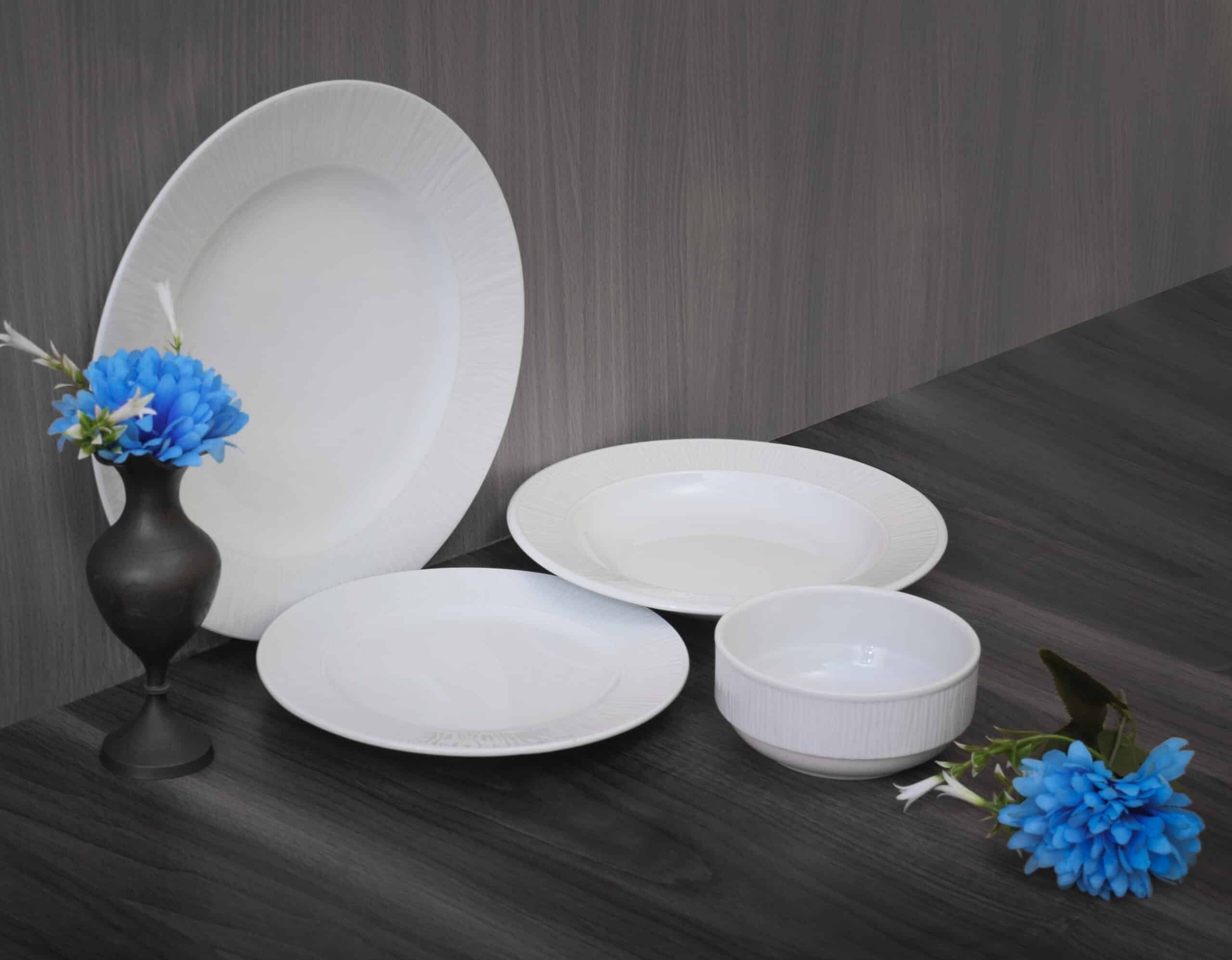 EMOTION FLAT PLATE 17 CM