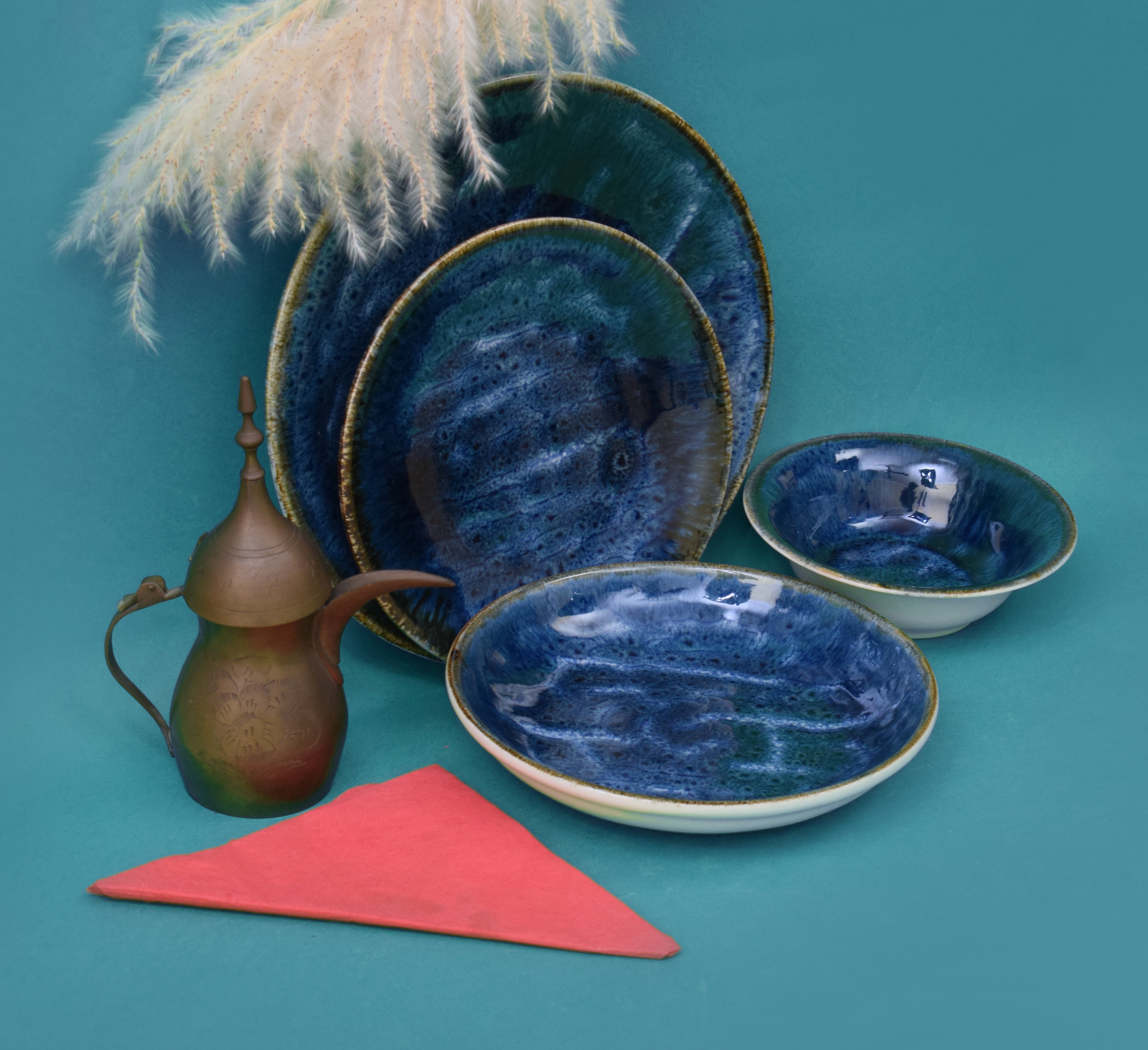 Kutahya | Dinner Set | 24 Pieces | Ocean Shape | Decorated