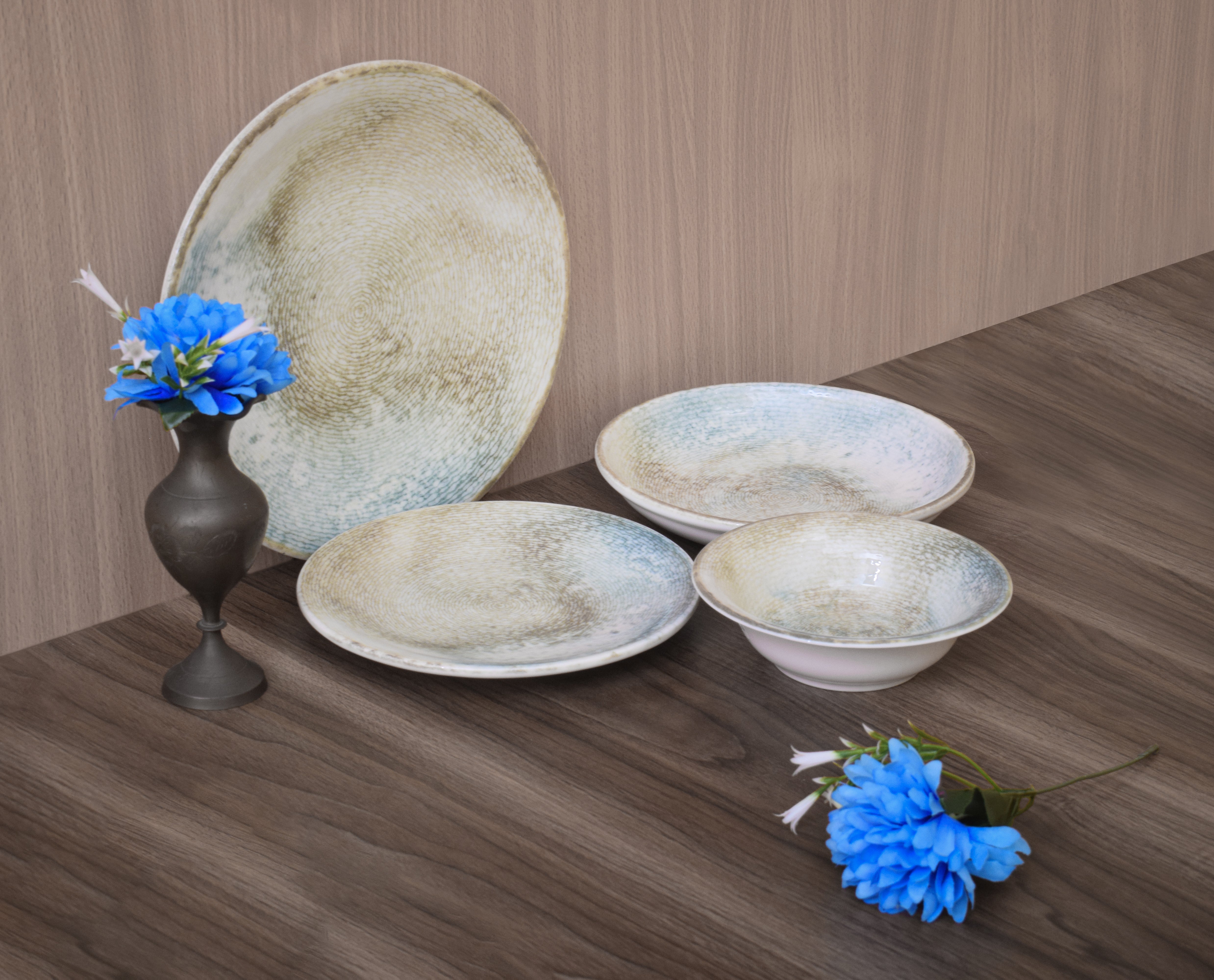 Kutahya | Dinner Set | 24 Pieces | Frekans Shape | Decorated