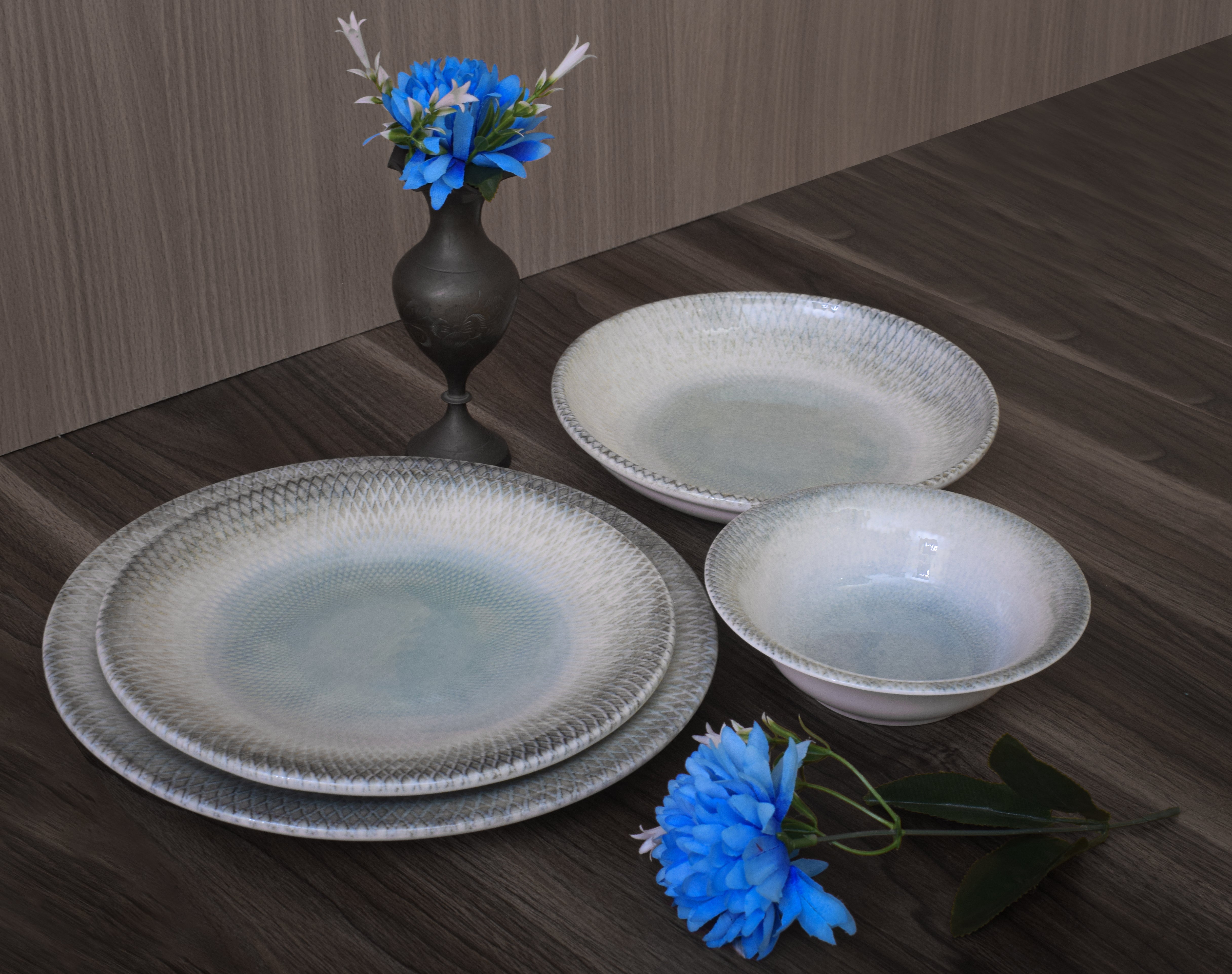 Kutahya | Dinner Set | 24 Pieces | Sky & Cloud Shape | Decorated