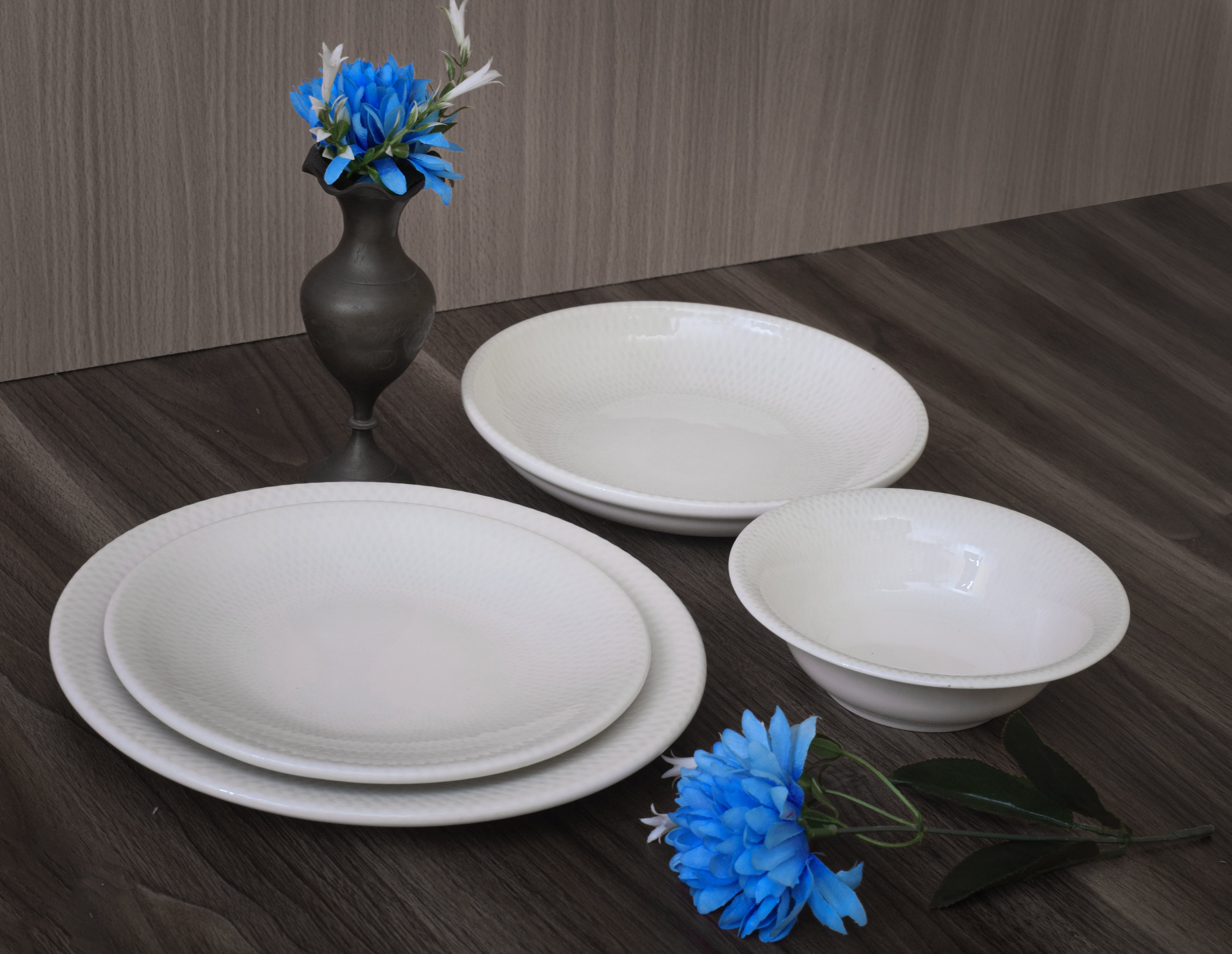 Kutahya | Dinner Set | 24 Pieces | Sky & Cloud white Shape | white
