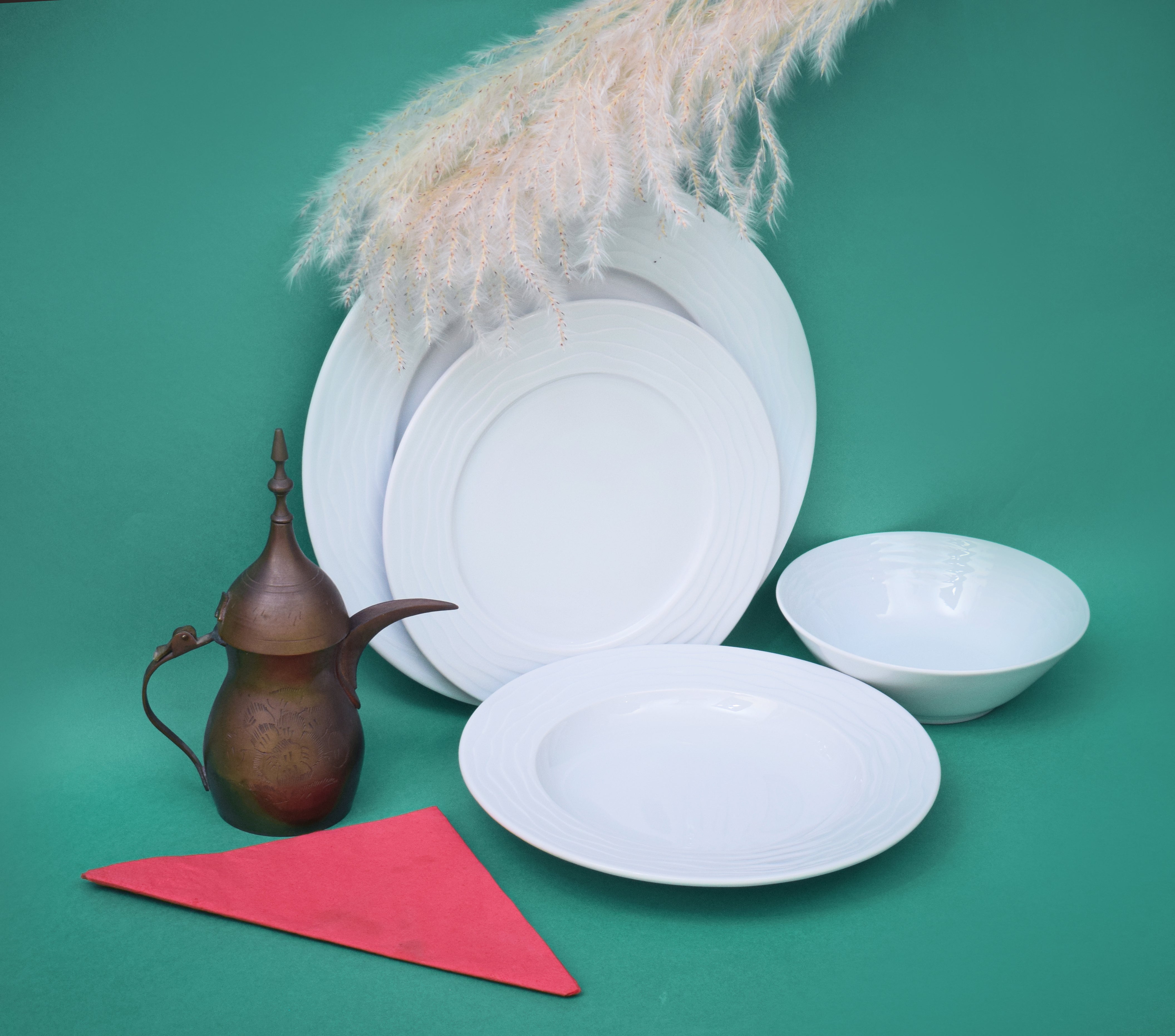Kutahya | Dinner Set | 24 Pieces | Sea Wave Shape | Decorated