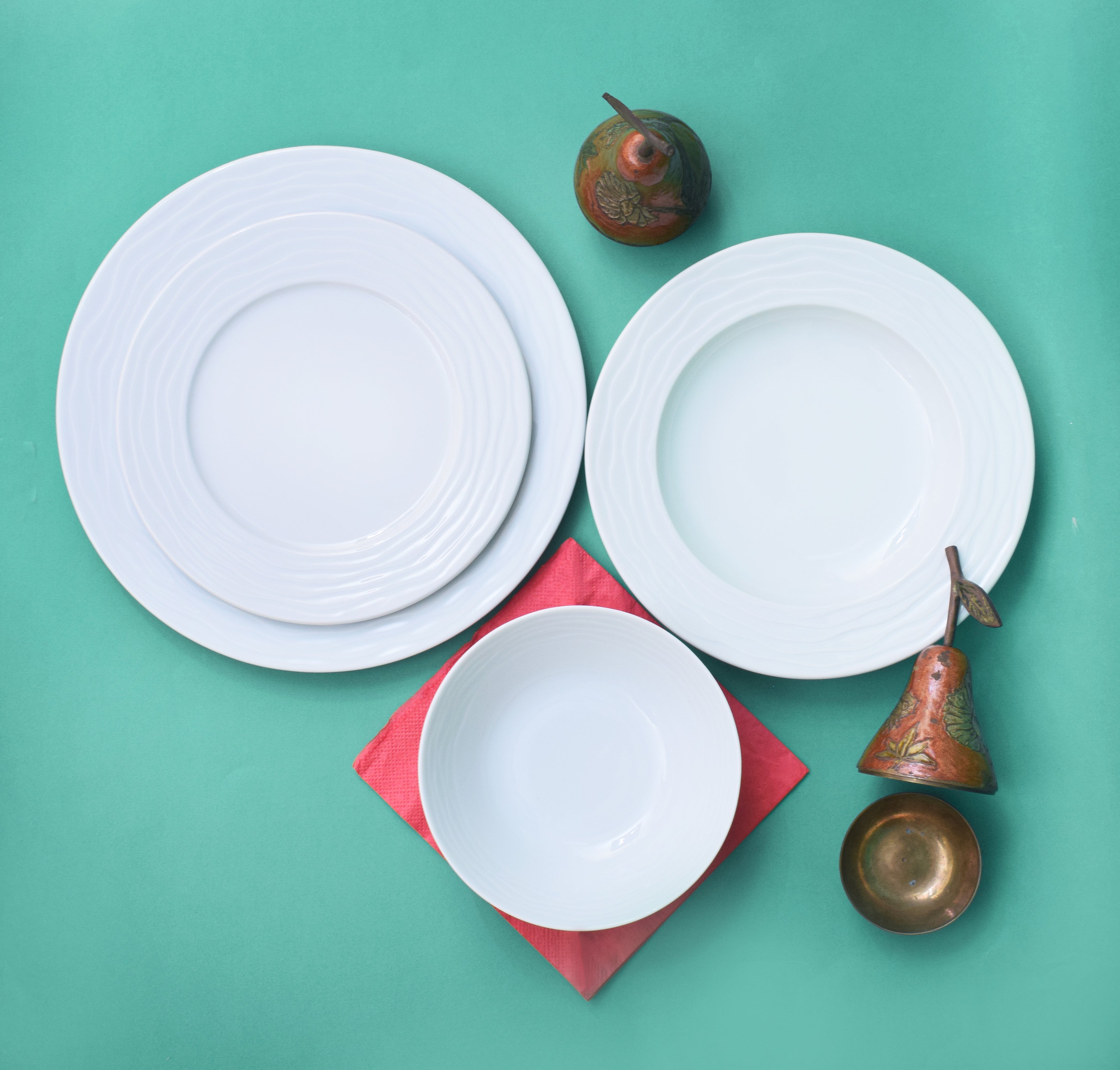 Kutahya | Dinner Set | 24 Pieces | Sea Wave Shape | Decorated