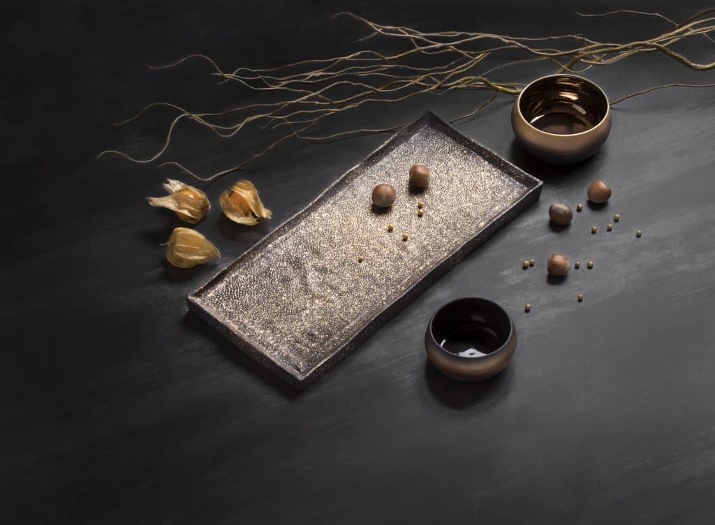SOLSTICE RECT PLATE 30CM Gold