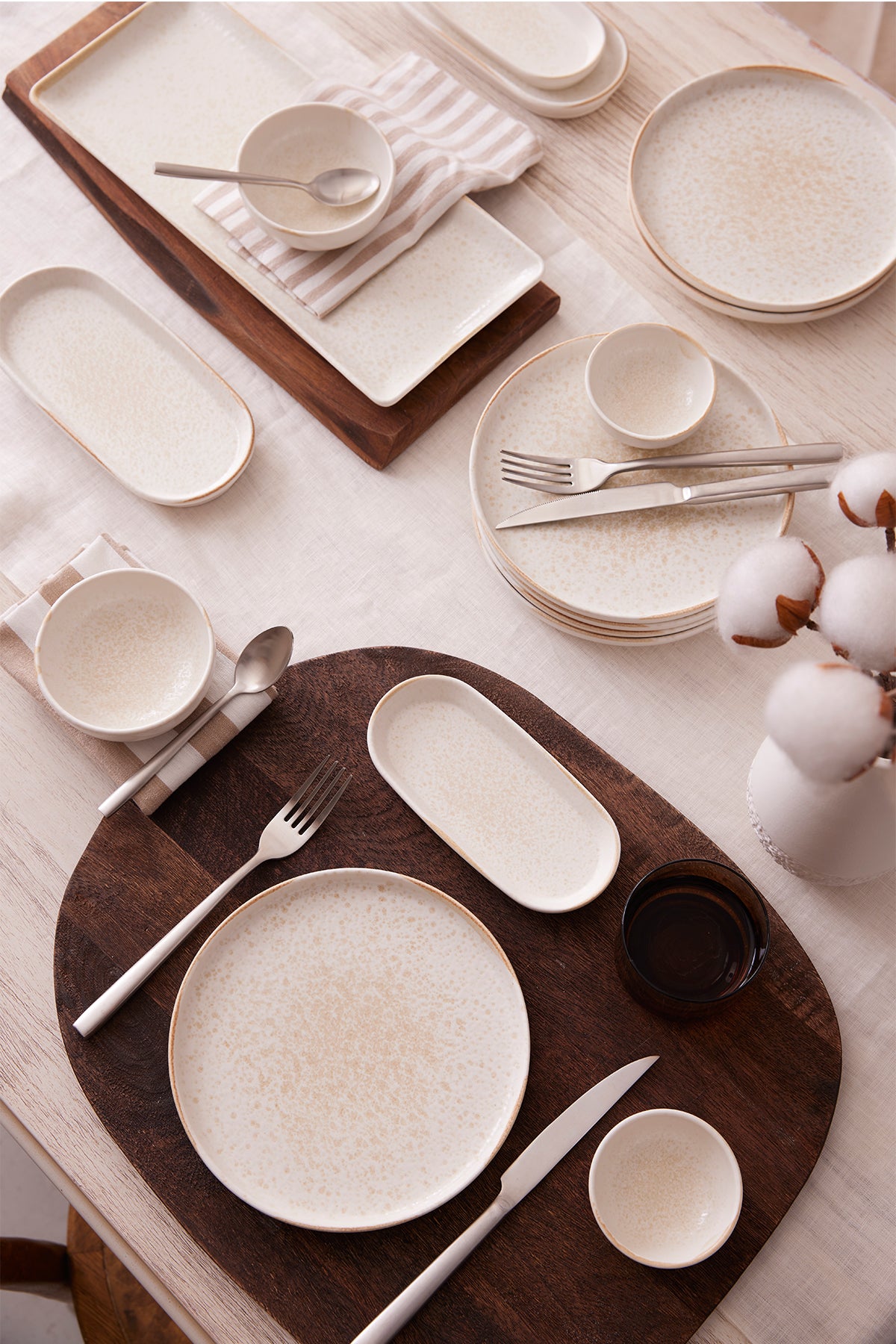 Sand Wind 24-Piece Dinner Set