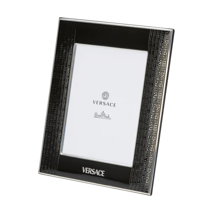 VHF10 Black Picture Frame15x20 - Image 1